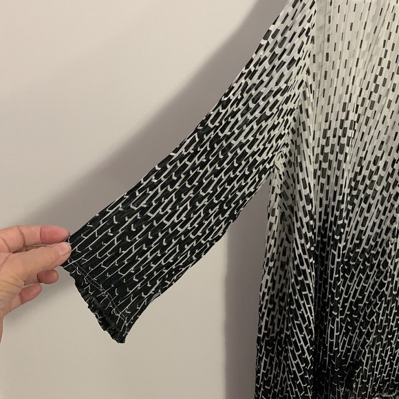 Erin London NWT no closure Wrap / cover. Great Career wear. size 8 - Picture 5 of 6